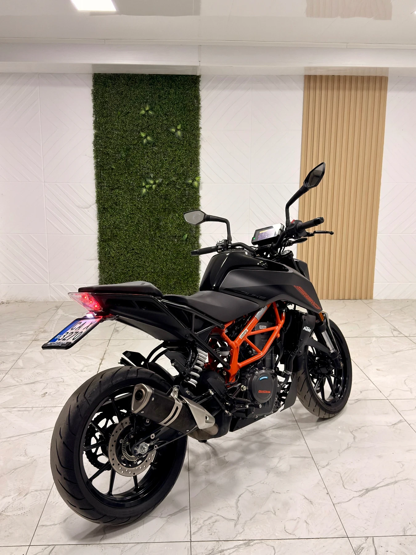 Ktm Duke DUKE 390, снимка 2 - Мотоциклети и мототехника - 56379940