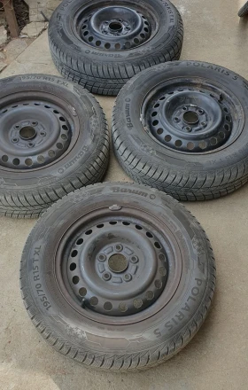 Гуми с джанти Barum 195/70R15, снимка 2 - Гуми и джанти - 46889205