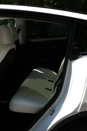 Обява за продажба на Tesla Model Y Performance Dual Motor ~46 500 EUR - изображение 8
