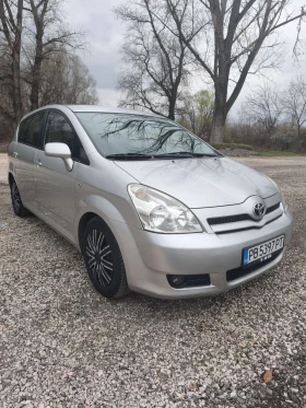 Toyota Corolla verso 2.2 136к.с - 2900 € / 5671.91 лв. - 30568603 2