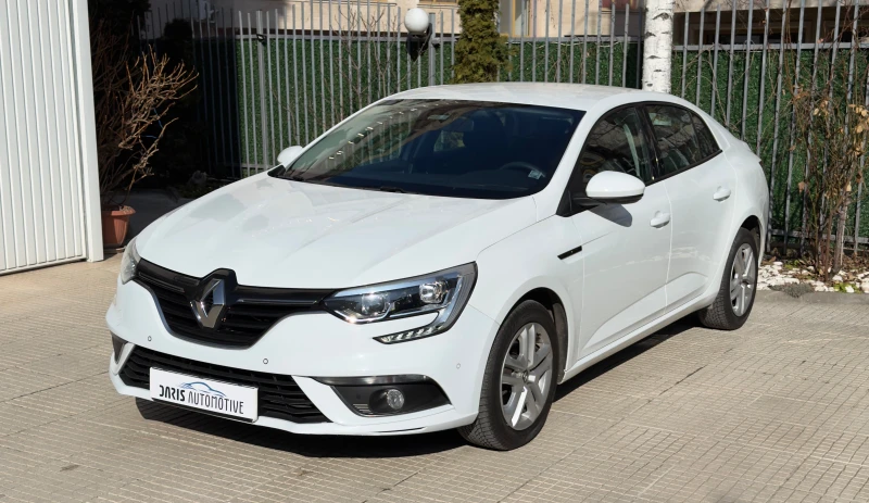 Renault Megane 1.3 TCE MT/Гаранционен, снимка 1 - Автомобили и джипове - 44574359