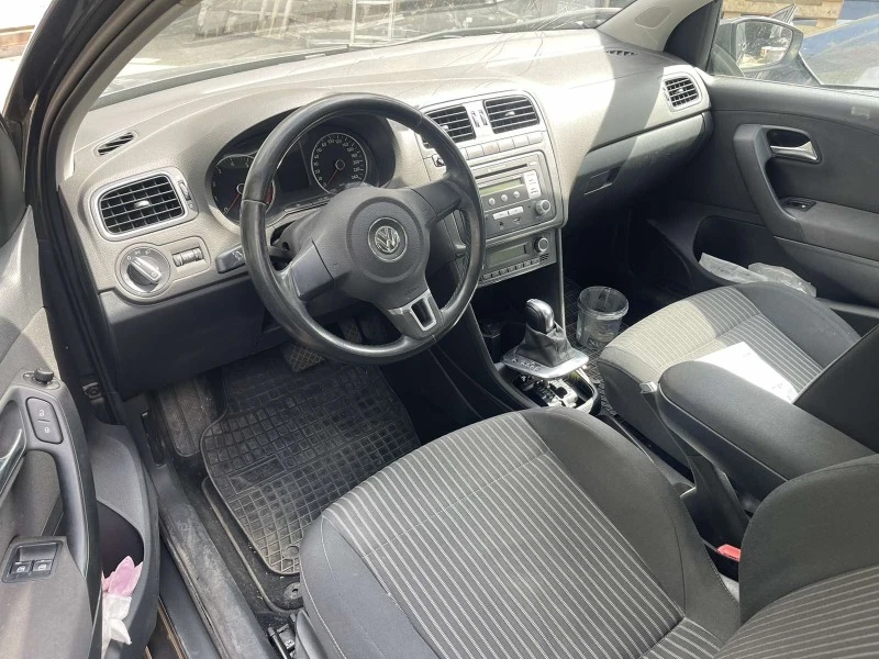 VW Polo 1.4, снимка 6 - Автомобили и джипове - 45401722