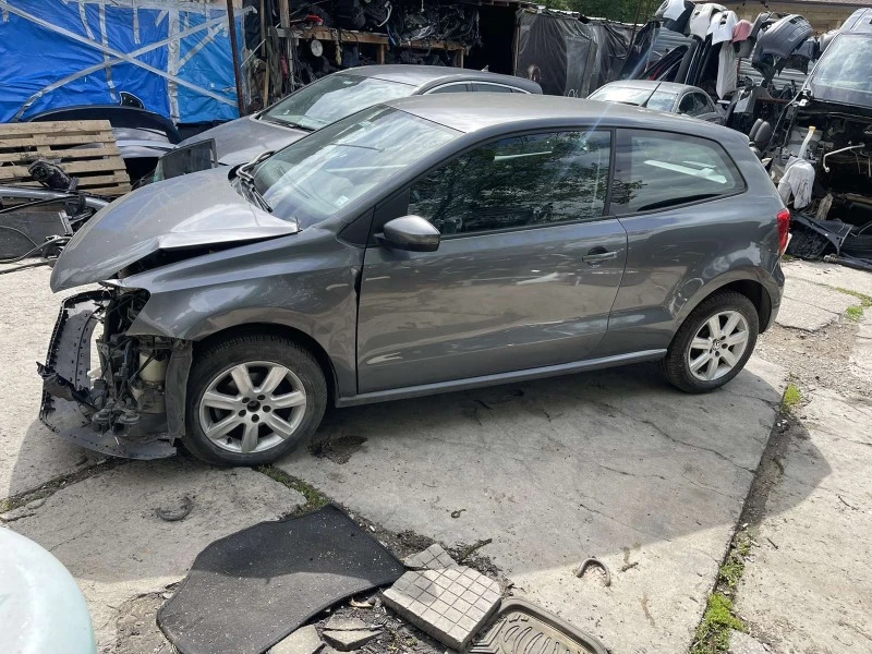 VW Polo 1.4, снимка 2 - Автомобили и джипове - 45401722