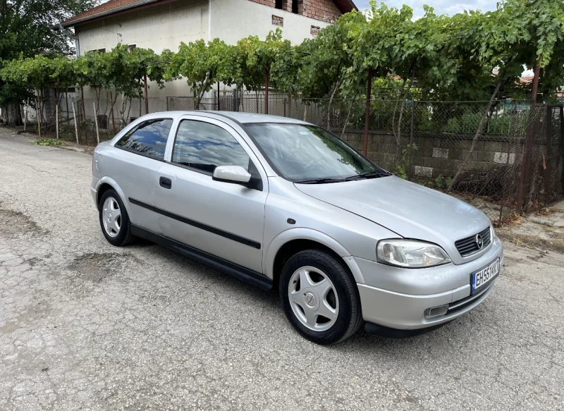 Opel Astra 1.8 16V, снимка 2 - Автомобили и джипове - 48454166