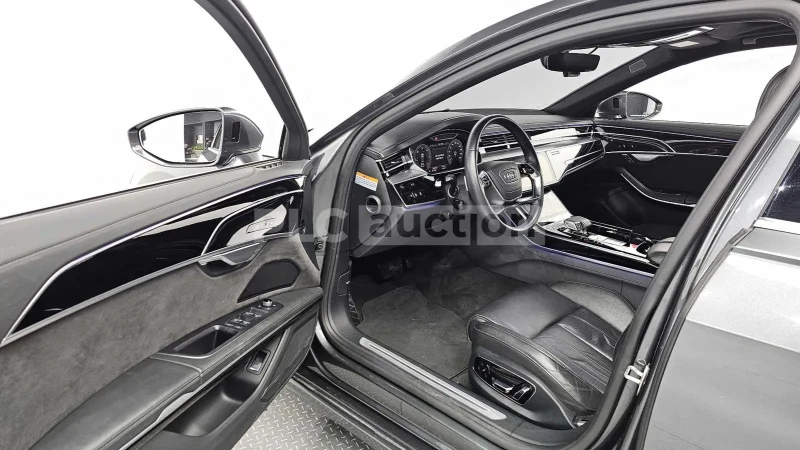 Audi A8, снимка 6 - Автомобили и джипове - 48718909