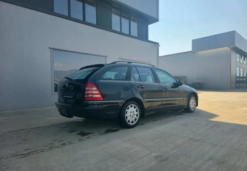 Mercedes-Benz C 220  Sport Edition, снимка 2 - Автомобили и джипове - 52511424