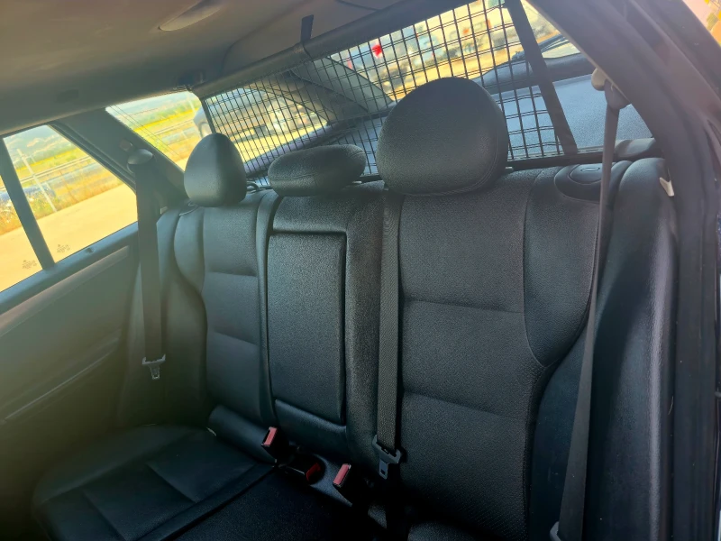 Mercedes-Benz C 220  Sport Edition, снимка 4 - Автомобили и джипове - 52511424