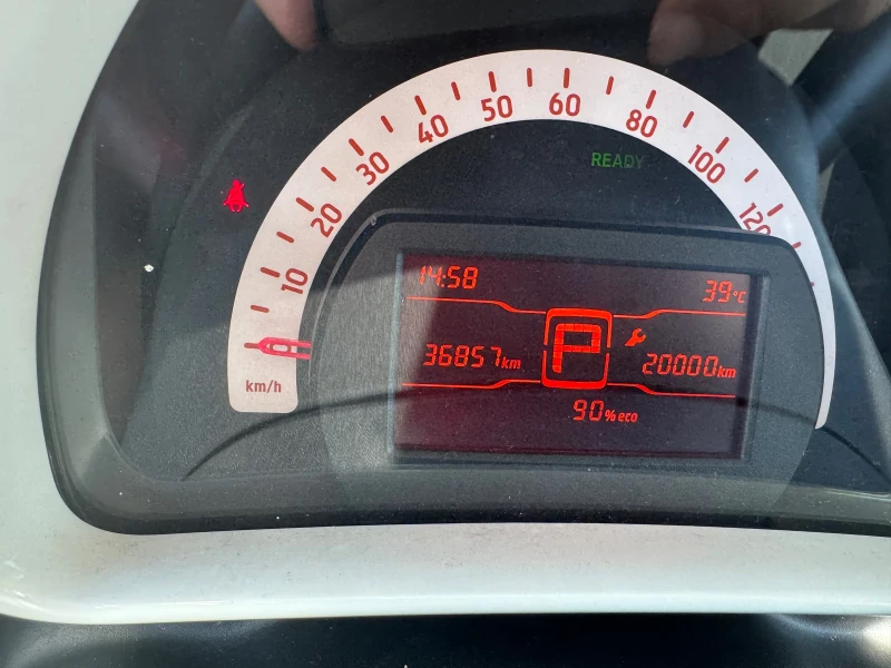 Smart Fortwo EQ 22kW, снимка 14 - Автомобили и джипове - 50997211