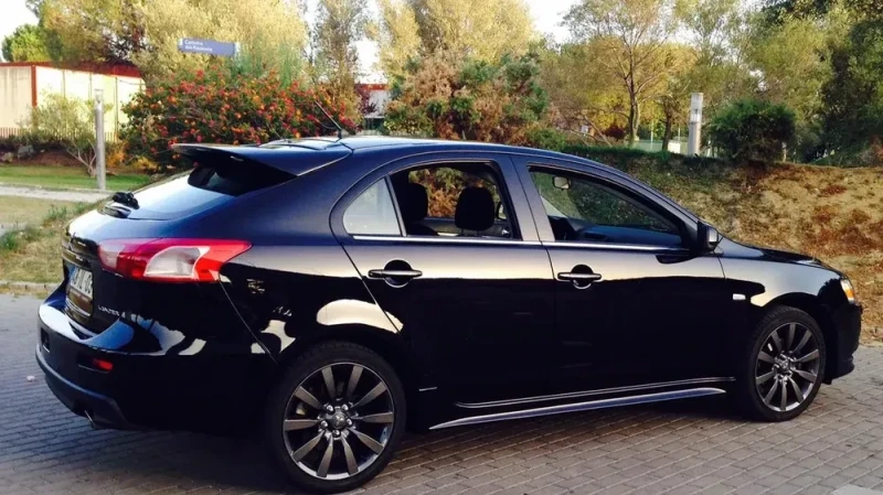 Mitsubishi Lancer MITSUBISHI Lancer Sportback 2.0 Ralliart S 4WD TC-, снимка 3 - Автомобили и джипове - 52014757