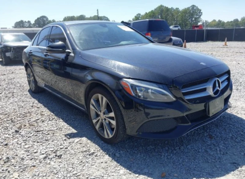 Mercedes-Benz C 300 Burmester, двойна панорама, 4matic