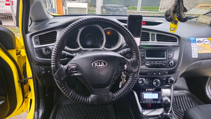 Kia Ceed, снимка 13 - Автомобили и джипове - 52444118