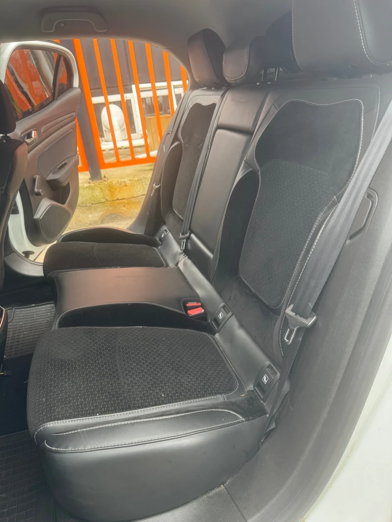 Renault Megane, снимка 10 - Автомобили и джипове - 52788800