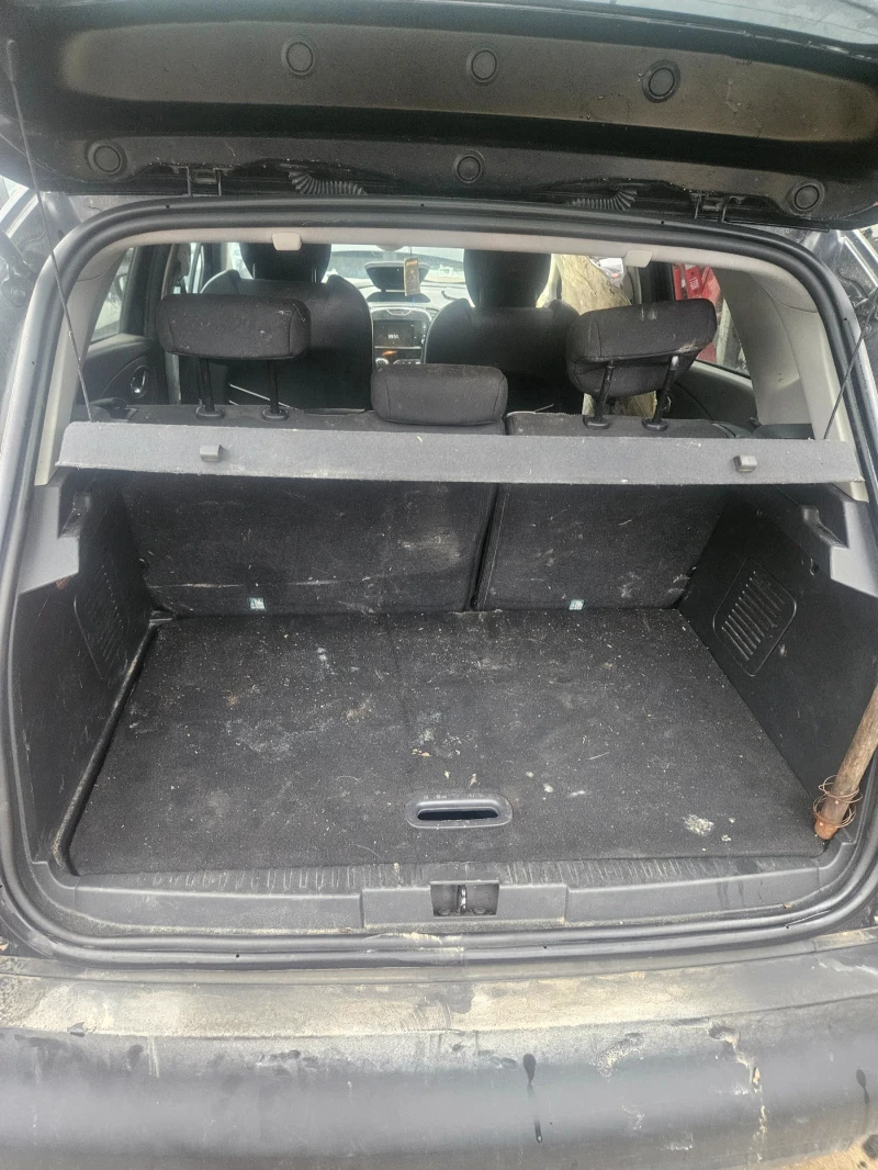 Renault Captur 1.5DCI, снимка 7 - Автомобили и джипове - 53378946