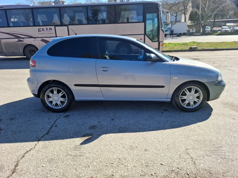 Seat Ibiza, снимка 2 - Автомобили и джипове - 53388810