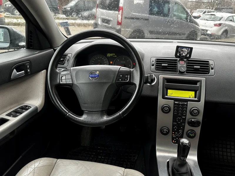 Volvo V50 2.0D / КЛИМА, снимка 7 - Автомобили и джипове - 53434745