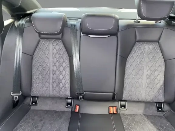 Audi A3 35 TDI = S-line = Black Optics Plus Гаранция, снимка 11 - Автомобили и джипове - 53916404