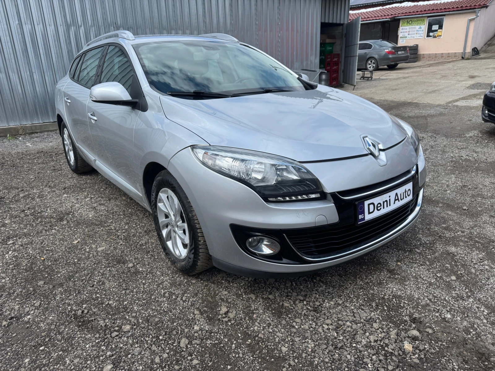 Renault Megane 15 dci 110ks - изображение 3