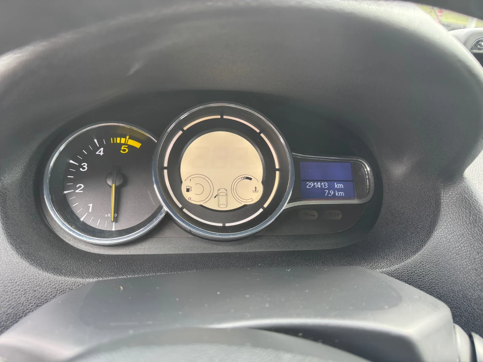 Renault Megane 15 dci 110ks - изображение 10