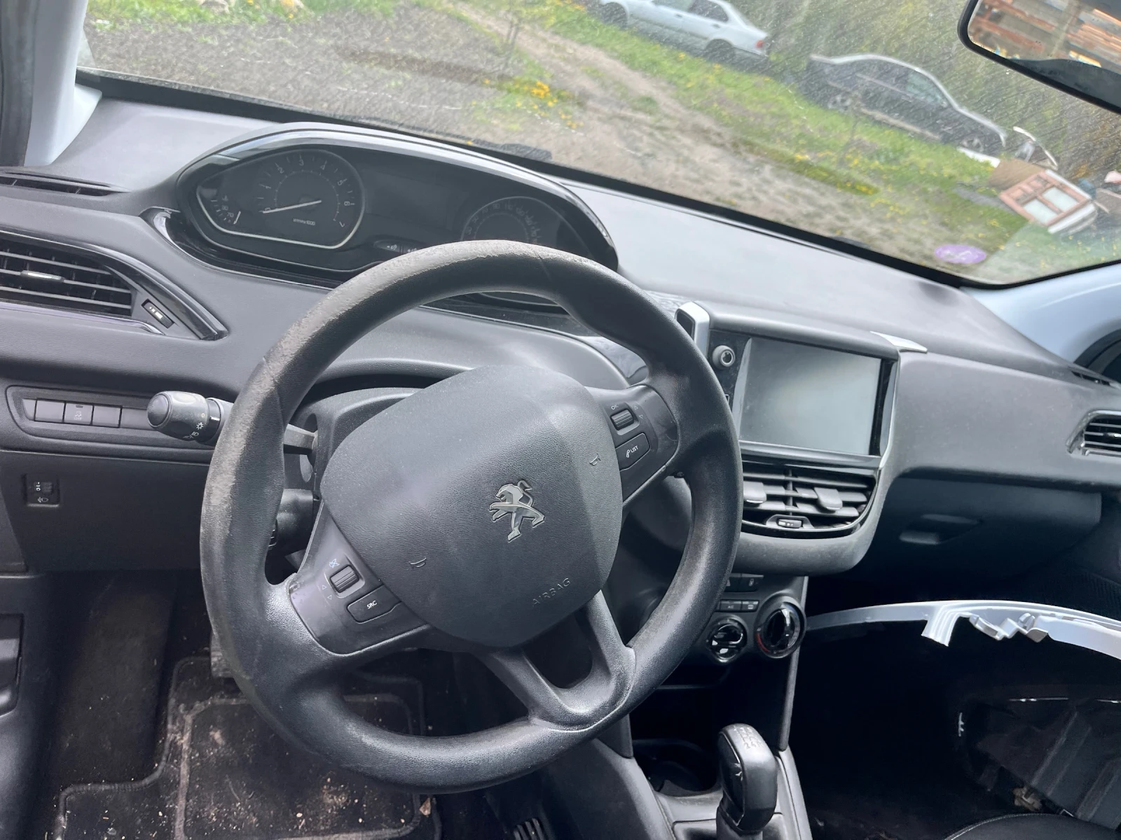 Peugeot 208 1.2 puretech - изображение 5