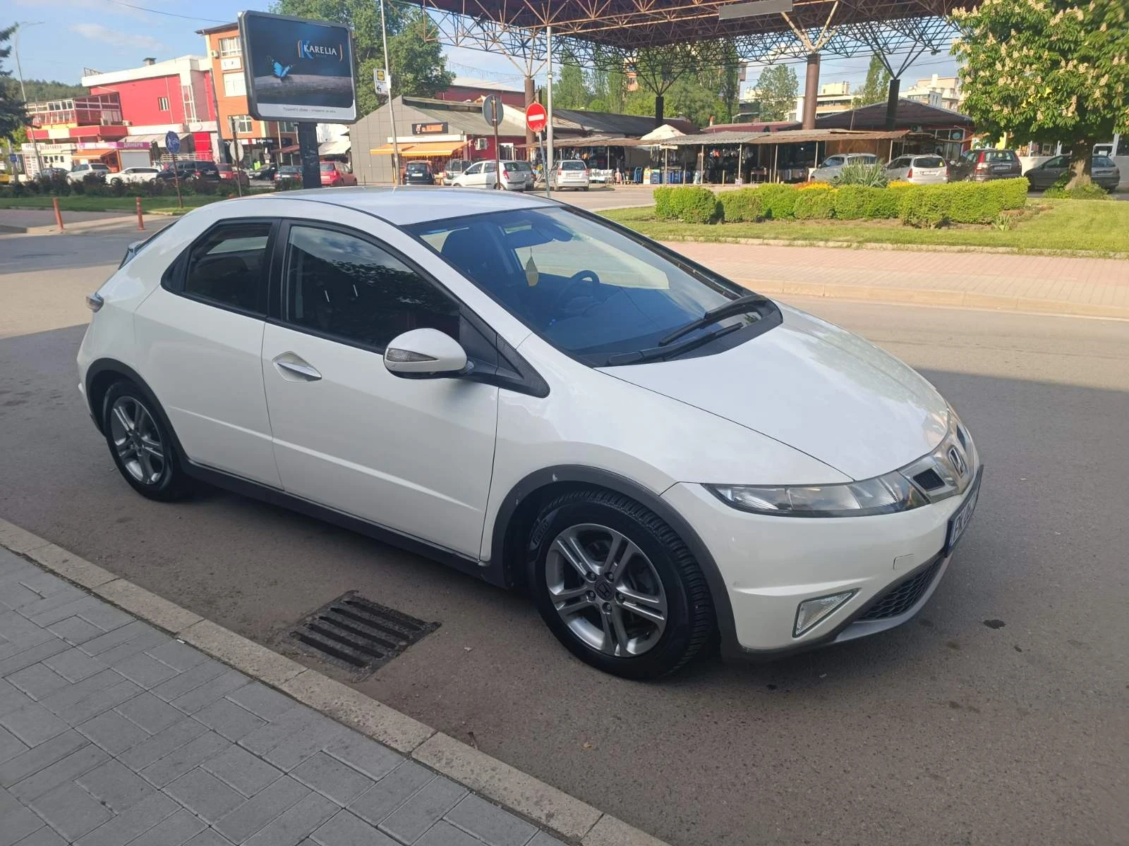 Honda Civic 1.4i - изображение 2