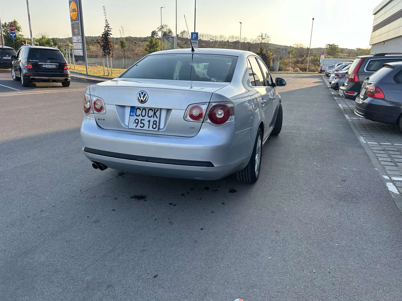 VW Jetta  - изображение 4