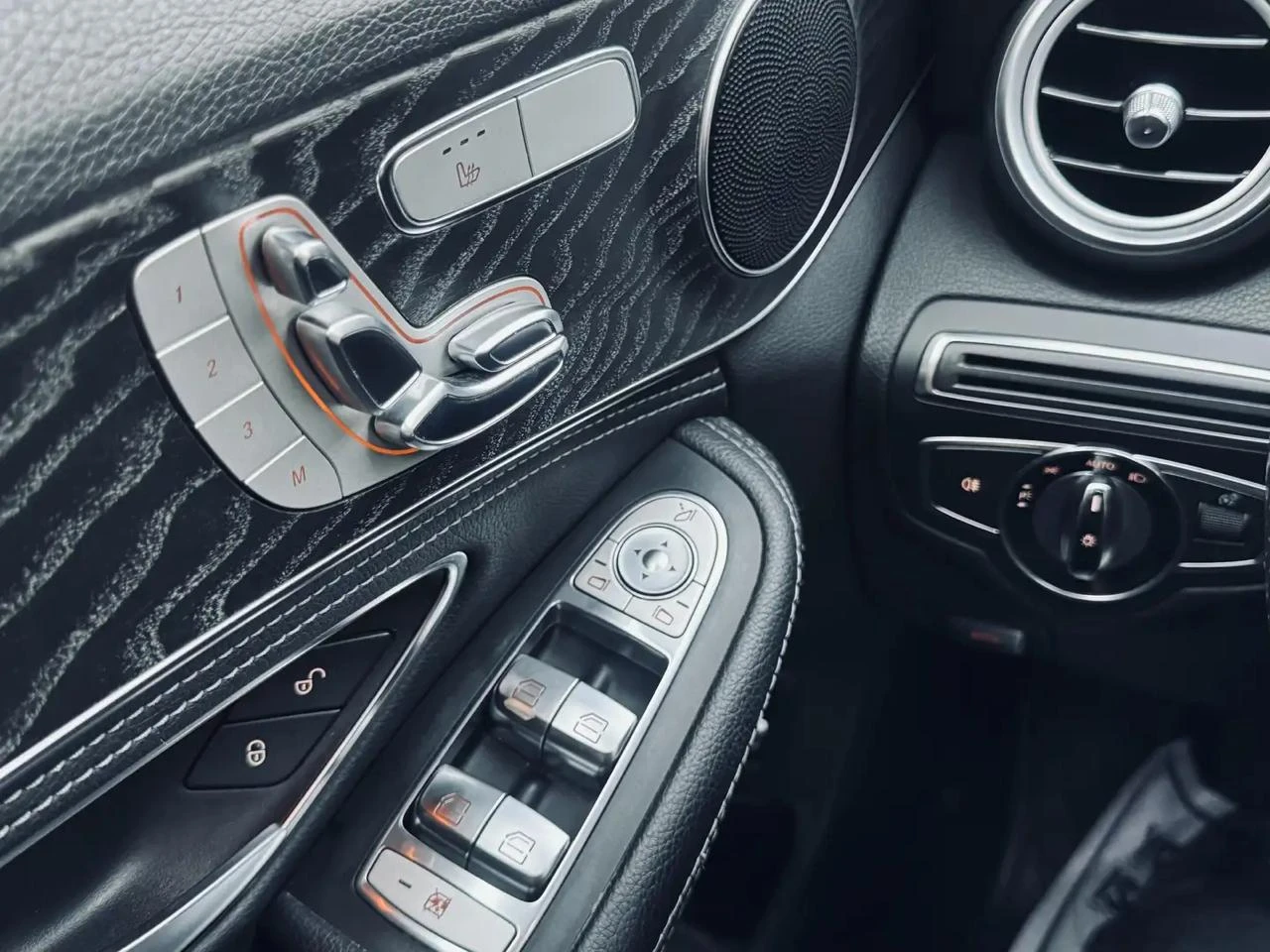 Mercedes-Benz C 300 AMG * *  | Mobile.bg   13