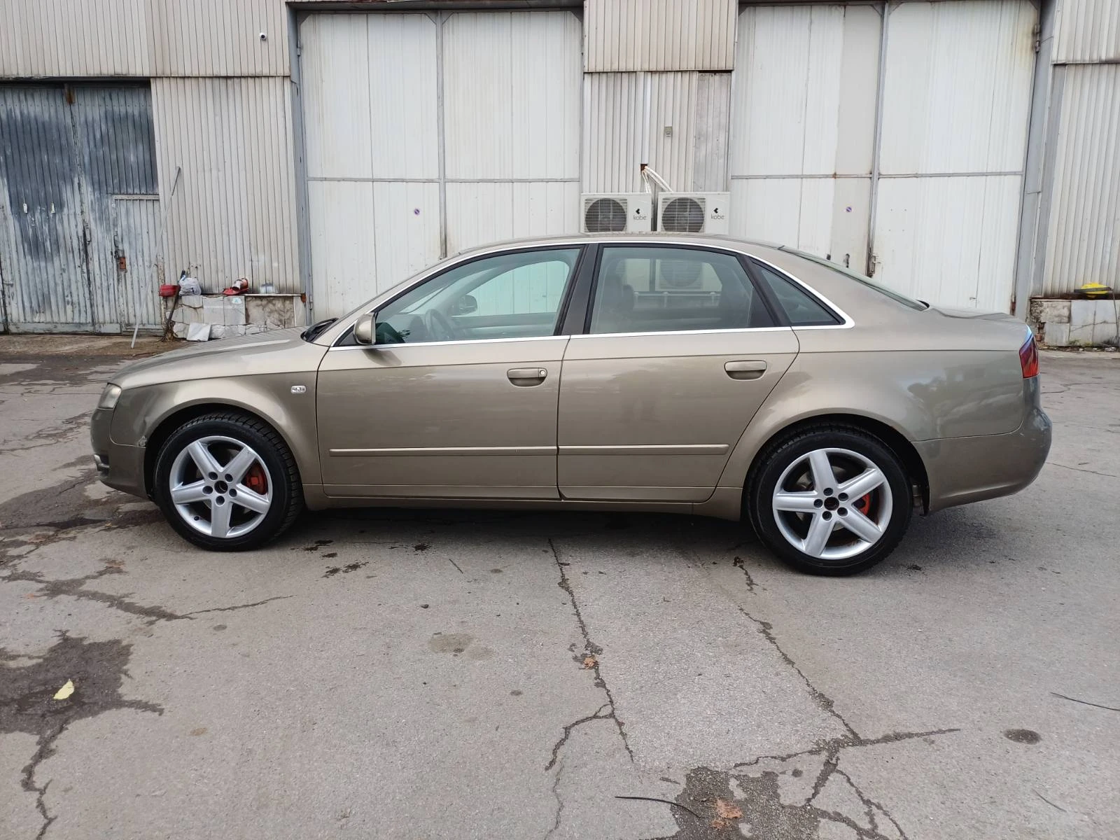 Audi A4 3.0 TDI Quattro - изображение 7