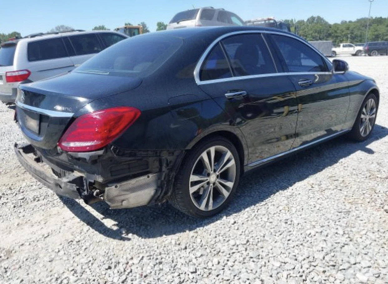 Mercedes-Benz C 300 Burmester, двойна панорама, 4matic - изображение 4