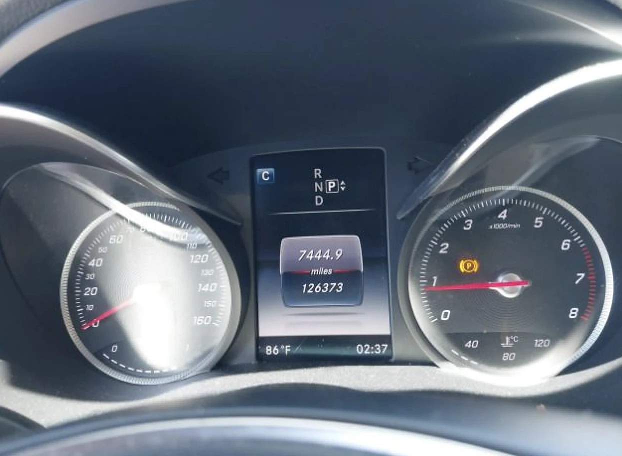 Mercedes-Benz C 300 Burmester, двойна панорама, 4matic - изображение 7