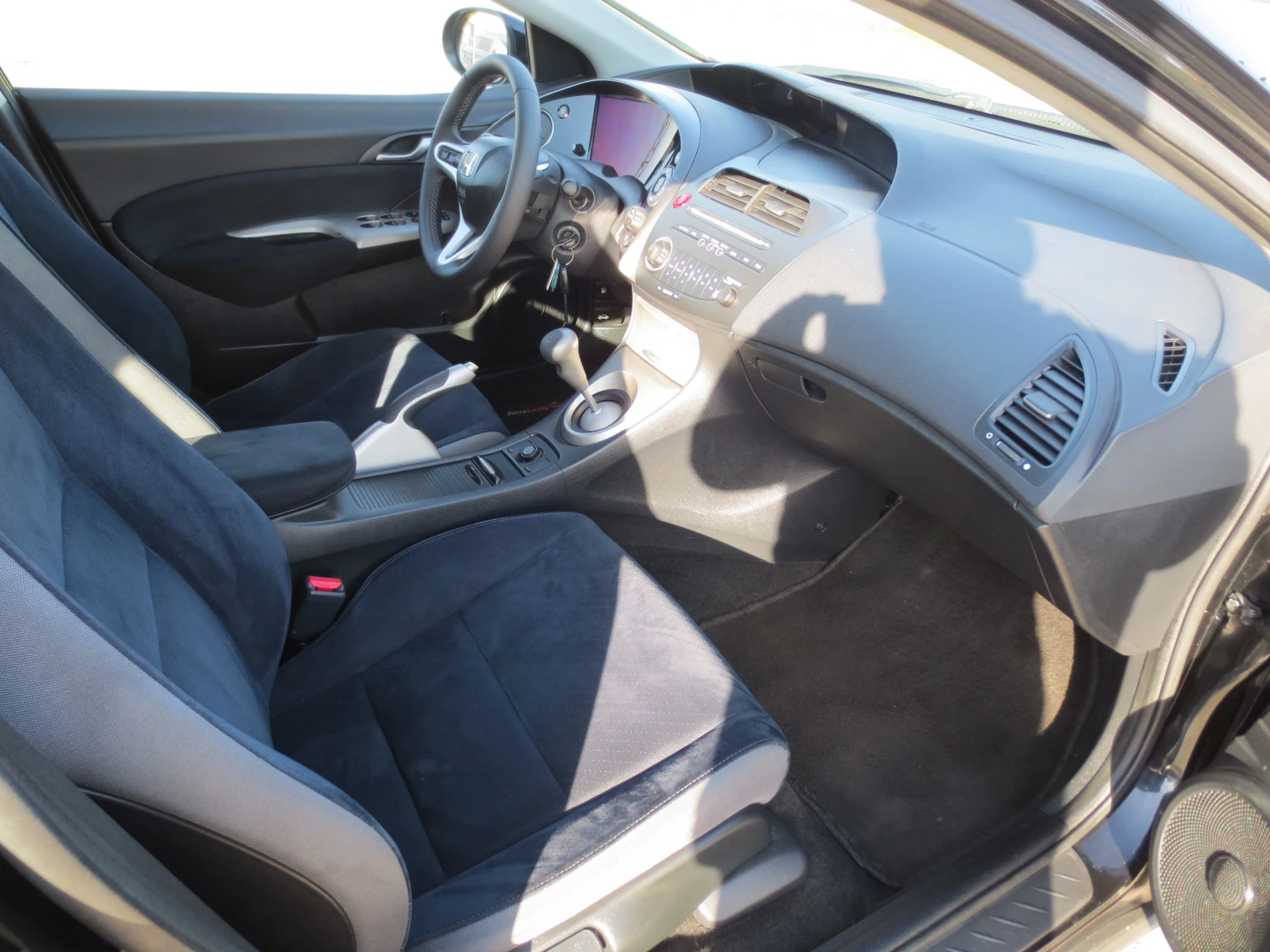 Honda Civic 1.4 VVT-I - изображение 10