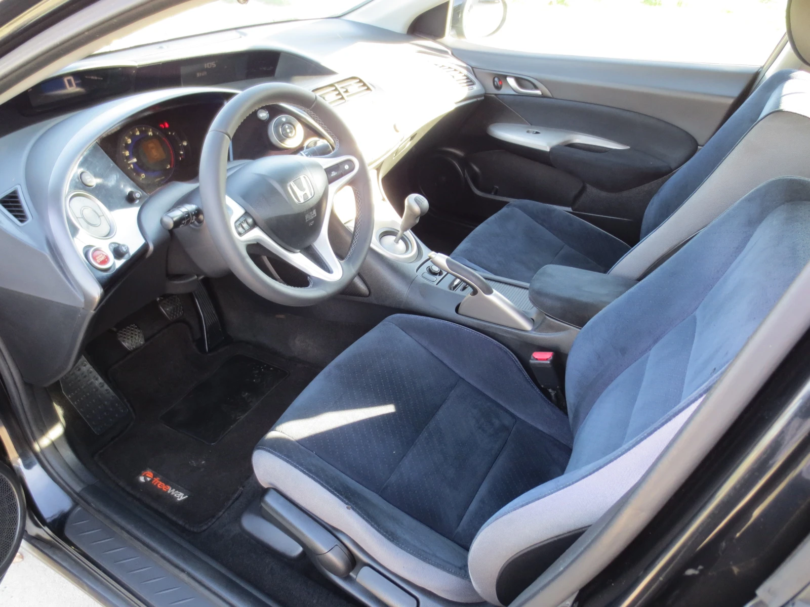 Honda Civic 1.4 VVT-I - изображение 9