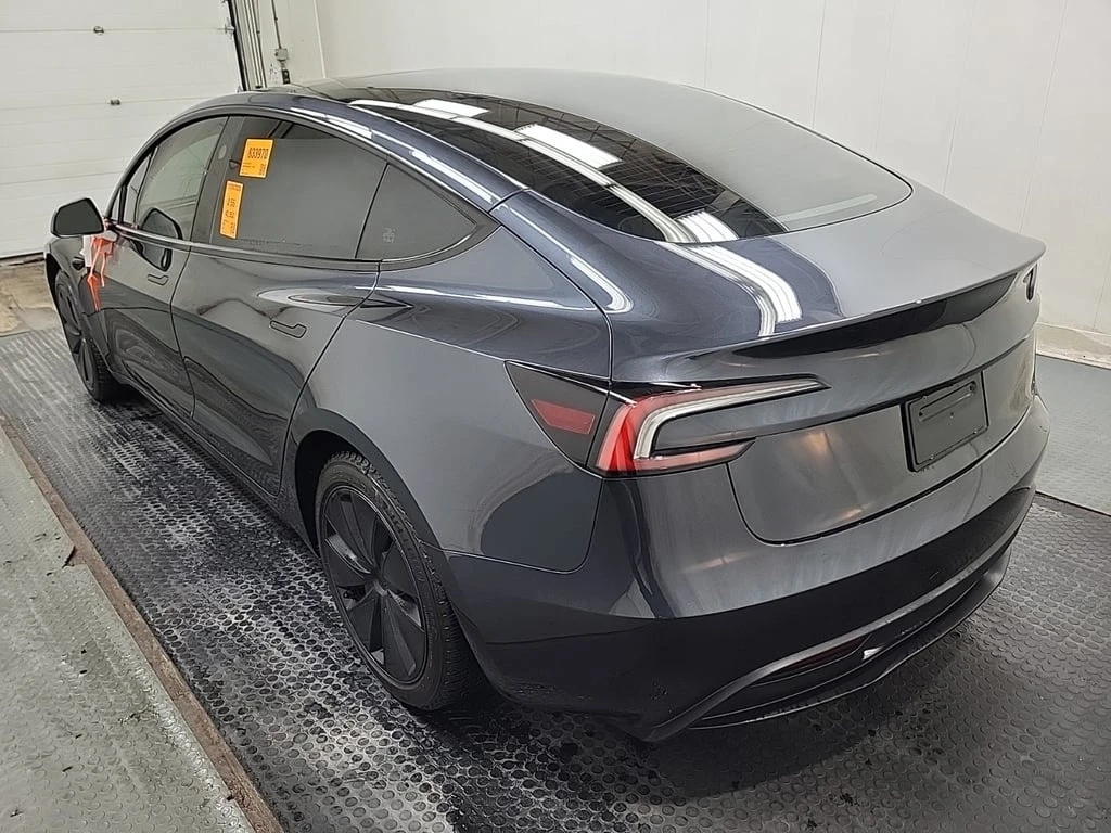 Tesla Model 3 * LONG RANGE * CARFAX * БЕЗ ПЪРВОНАЧАЛНА ВНОСКА - изображение 4