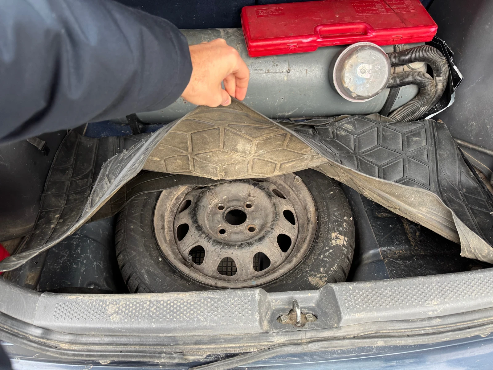 Mazda 323 | Mobile.bg � ����������� 8