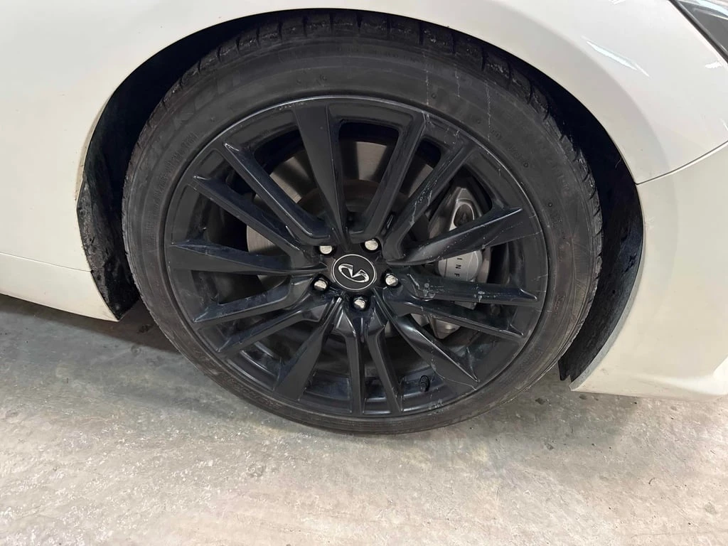 Infiniti Q50 * Red Sport 400 * CARFAX * ЦЕНА ДО БГ - изображение 6