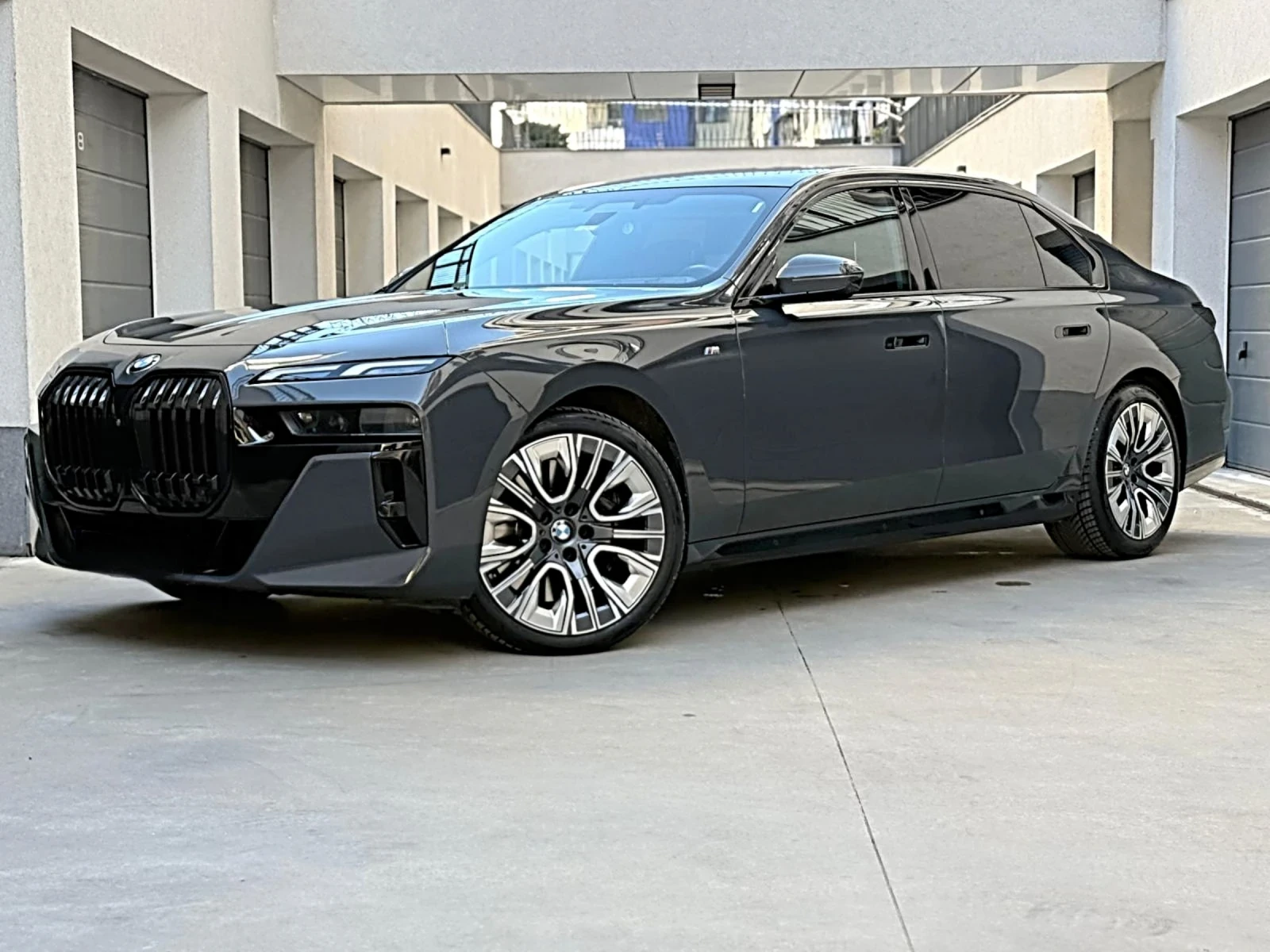 BMW 740 BMW 740 B&W* TV* LASER* SKY* CHAUFFEUR* FULL MAXX - изображение 8