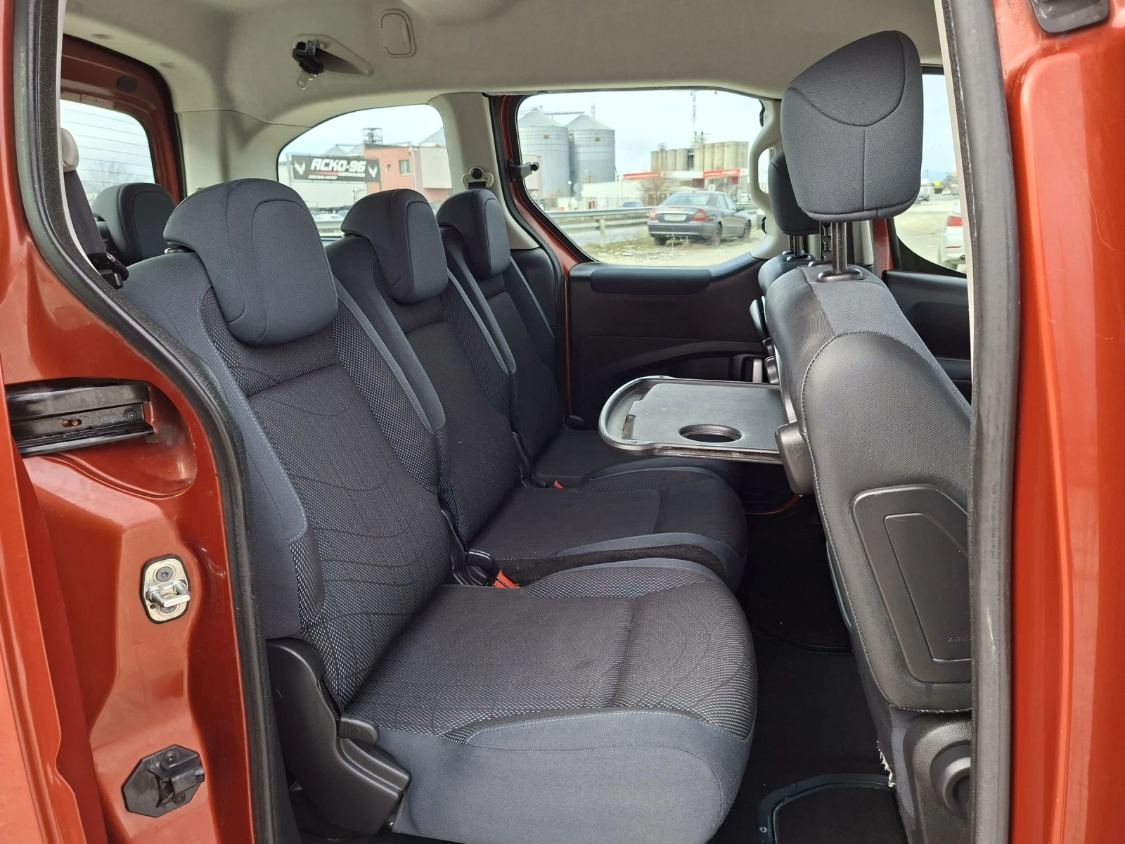 Peugeot Partner 6+ 1/1.6hdi-90/7�����/�������� | Mobile.bg � ����������� 12