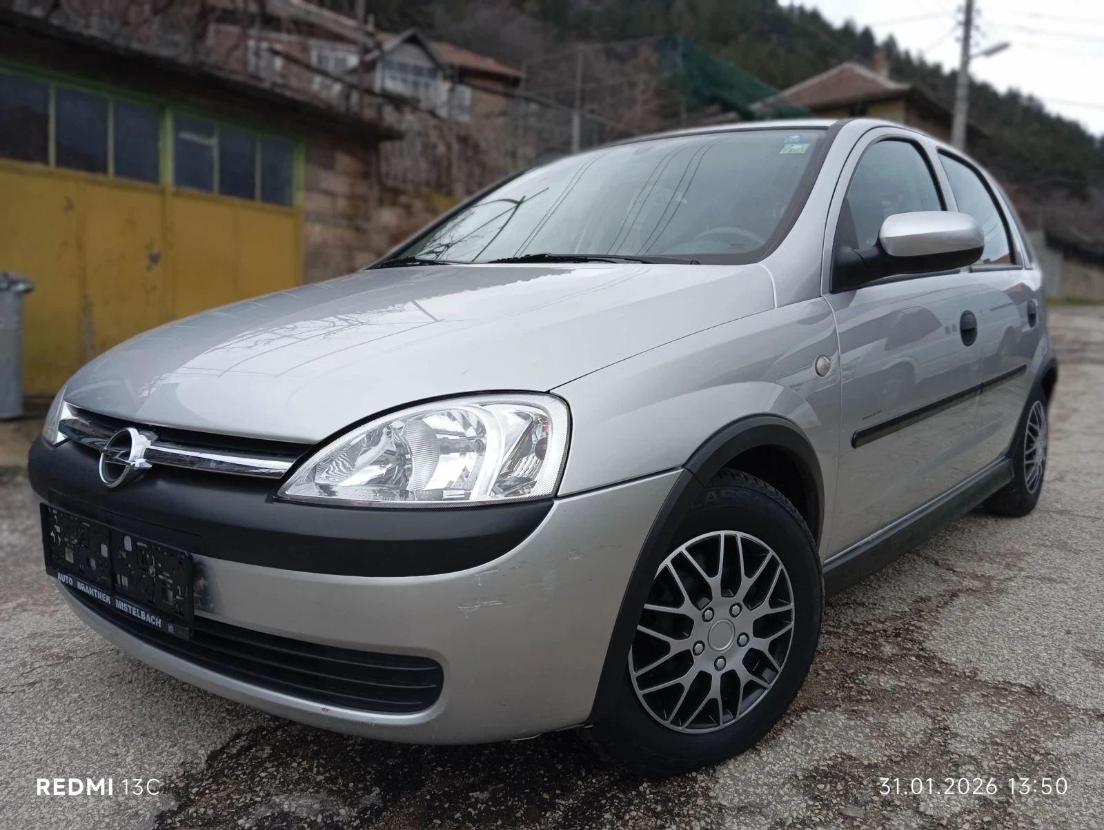 Opel Corsa 1.2i 75 �.�.5 �����  | Mobile.bg � ����������� 10