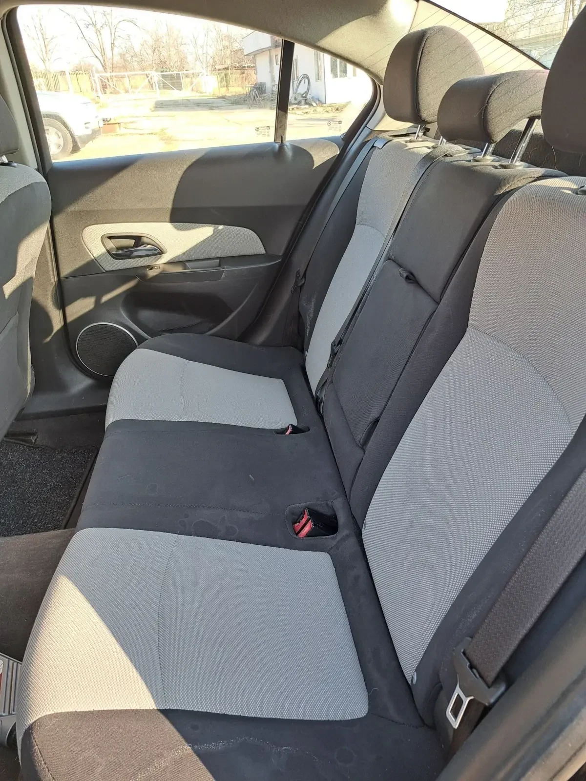 Chevrolet Cruze, снимка 11 - Автомобили и джипове - 53710338