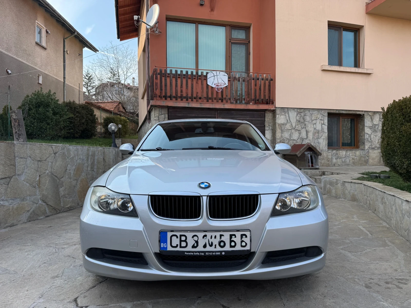 BMW 318, снимка 2 - Автомобили и джипове - 53810186