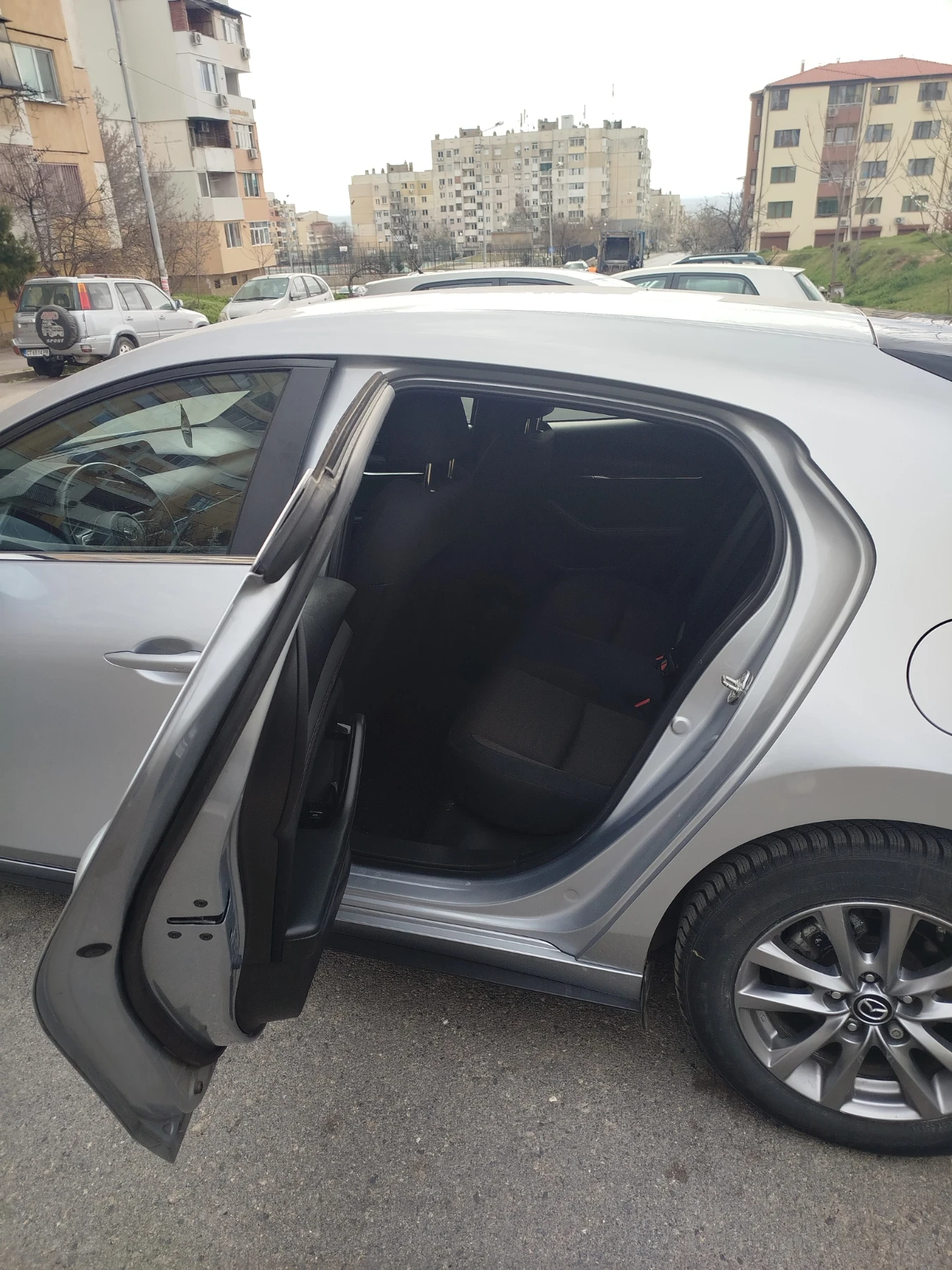 Mazda 3, снимка 7 - Автомобили и джипове - 53898710