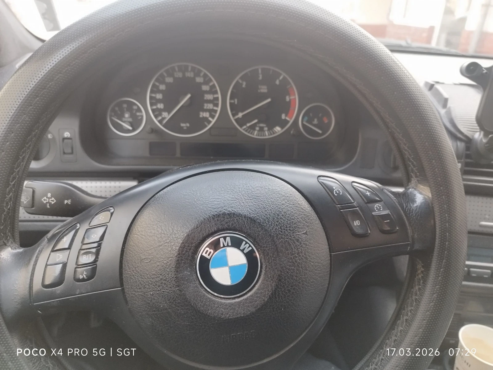 BMW 525, снимка 6 - Автомобили и джипове - 53906303