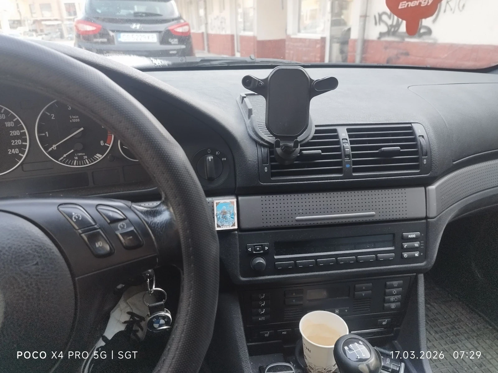 BMW 525, снимка 5 - Автомобили и джипове - 53906303