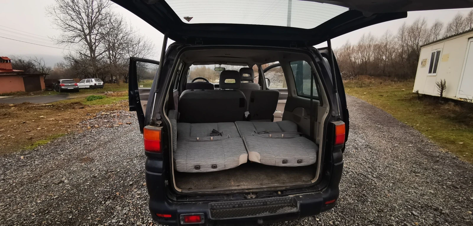 Mitsubishi Space gear, снимка 5 - Автомобили и джипове - 53923273