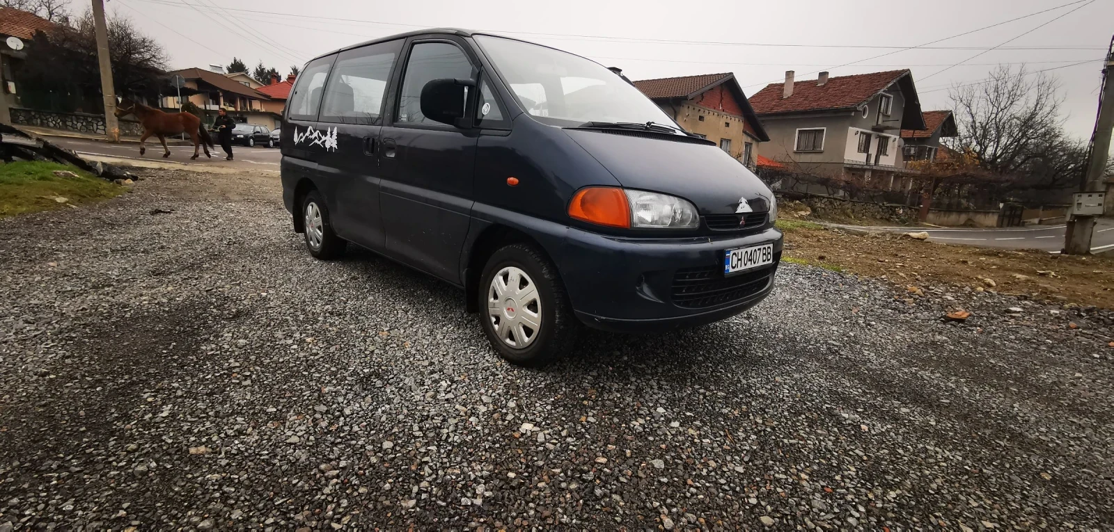 Mitsubishi Space gear, снимка 4 - Автомобили и джипове - 53923273