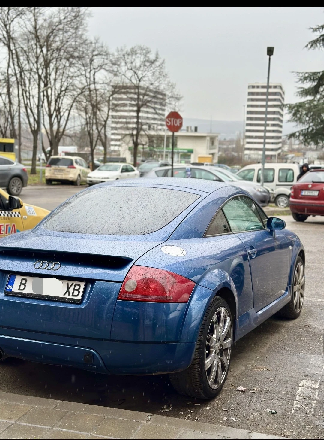 Audi Tt 1.8T-ГАЗ-БЕЗ ЗАБЕЛЕЖКИ-ФАРОВЕ С ЛУПИ-НОВИ ГУМИ, снимка 4 - Автомобили и джипове - 54062071