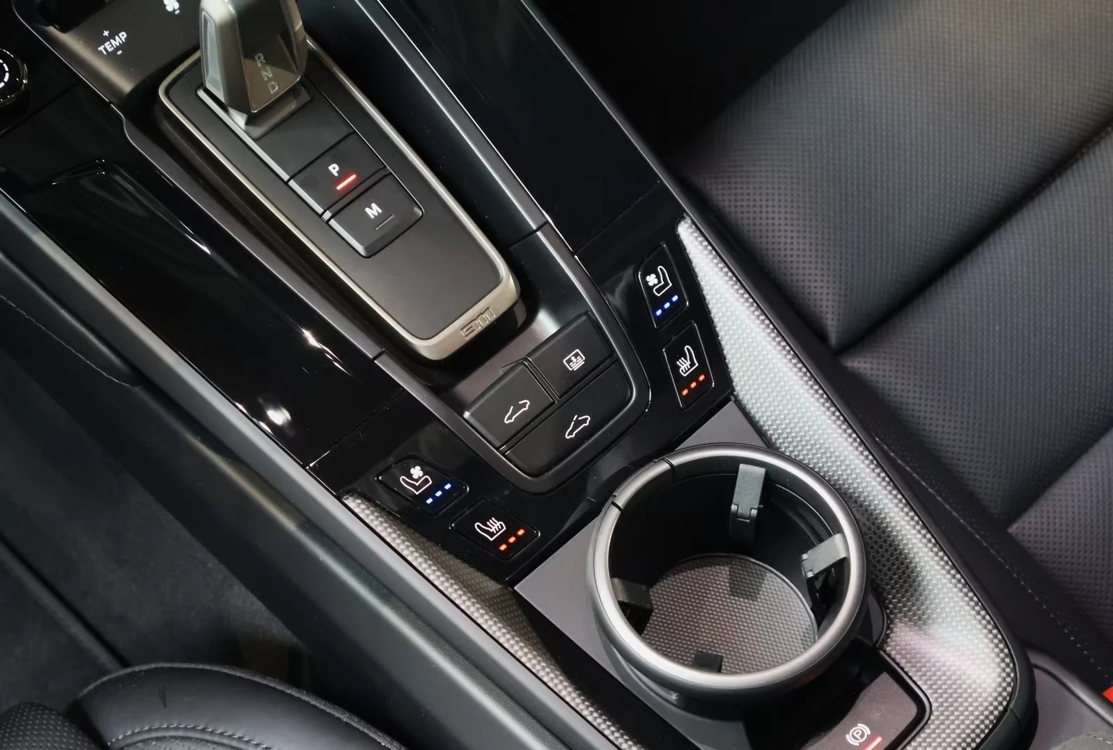 Porsche 911 992.2 TURBO S KERAMIK BURMESTER , снимка 13 - Автомобили и джипове - 54115944