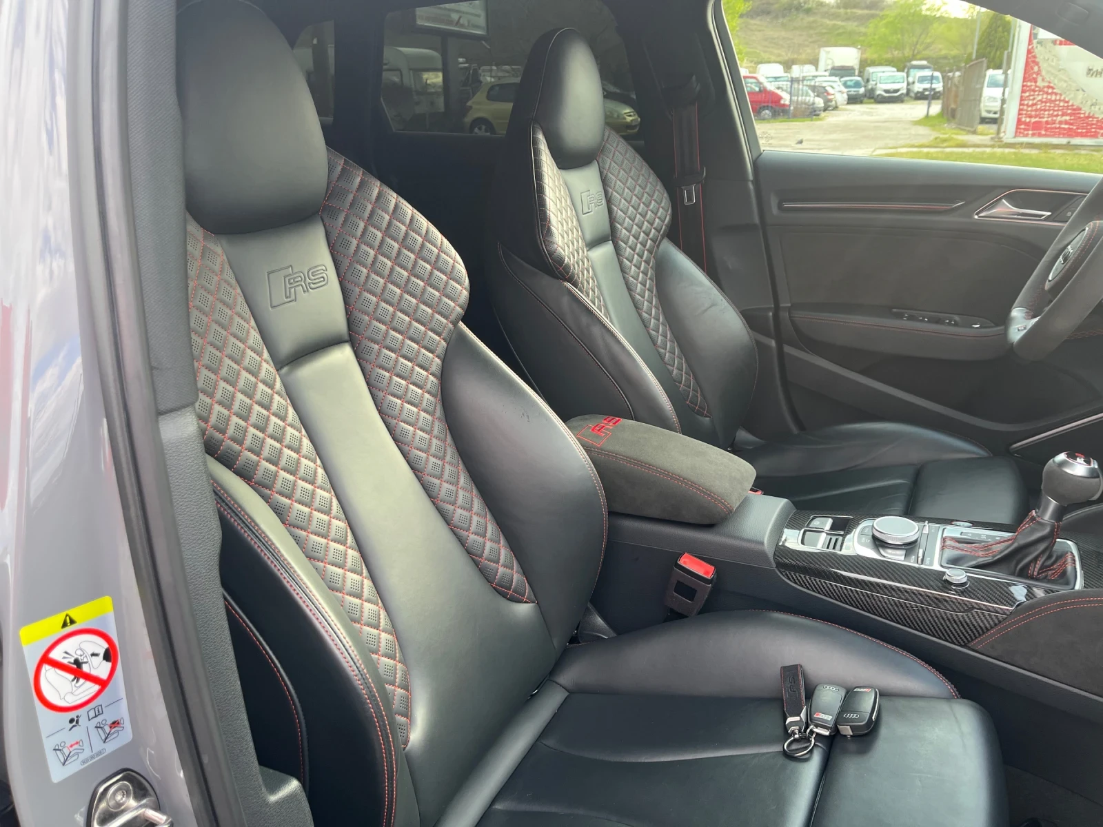 Audi Rs3 RS3 Gold Edition Top, снимка 8 - Автомобили и джипове - 54141874