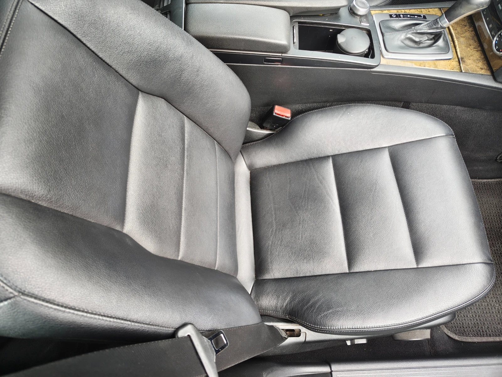 Mercedes-Benz C 320 Avantgard, снимка 12 - Автомобили и джипове - 54226613