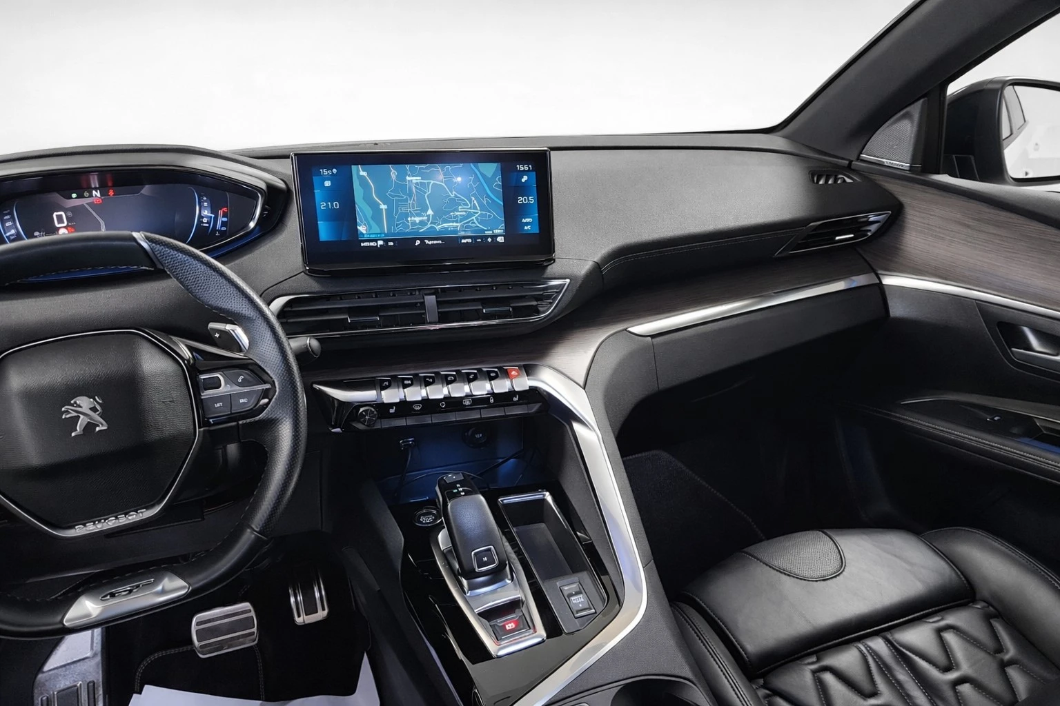 Peugeot 5008 GT, снимка 13 - Автомобили и джипове - 54248611