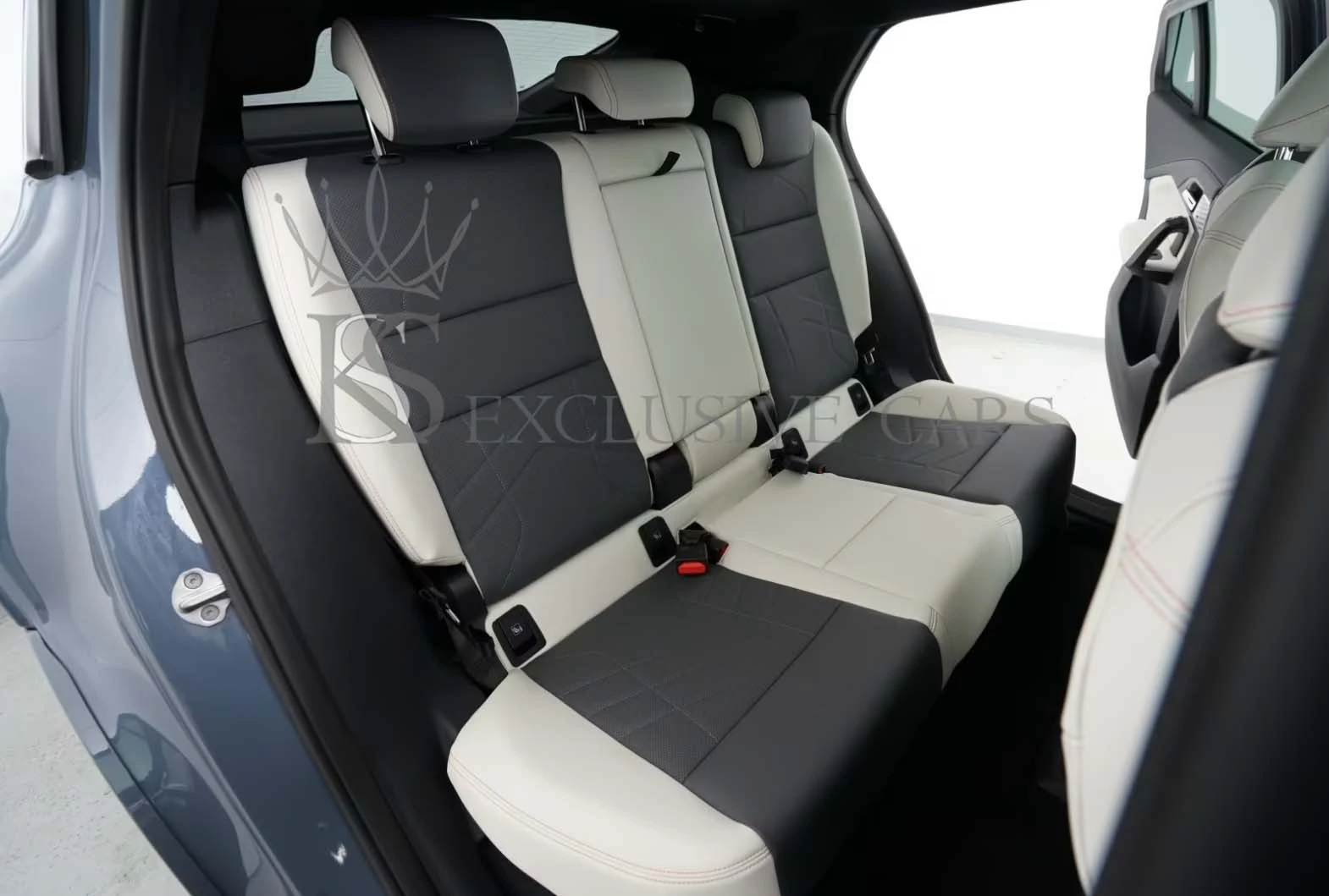 BMW iX2 xDrive30* M-SPORT* H/K* PANO* LED* MASSAGE* , снимка 10 - Автомобили и джипове - 54293050